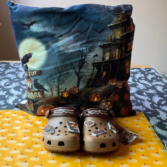 🧛♂️ CROCS COUNT CHOCULA CLASSIC CLOG 🧛♂️ NWT 🧛♂️ - Picture 4 of 16